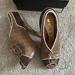 LAMB shoes size 8 new!